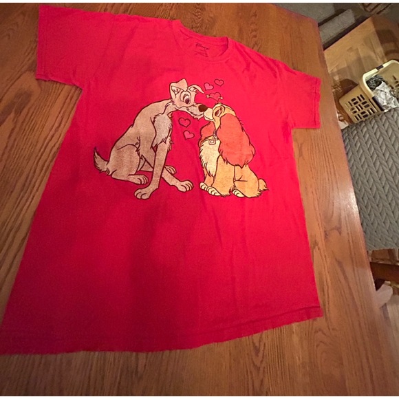 Disney Tops - Lady and the Tramp Graphic tee